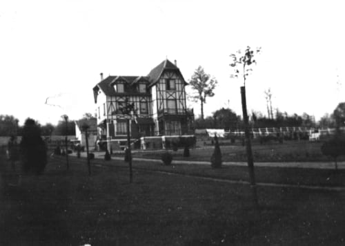 Maison dans les années 30 Domaine des Thomins Maison d'hôte Cisai Saint-Aubin Hôtel Gacé