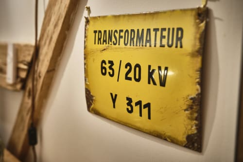 Lesolivanies-interior decoration - enamel plate - The workshop of Olivanies in Champagne 