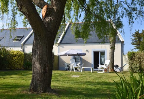 Vue du jardin - Maison "Le Bugul" - 2 à 5 personnes - location vacances à Belle île en mer - les maisons de Kerdavid'île