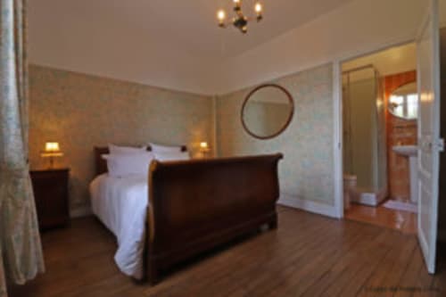 Chambre la Garenne, Domaine des Thomins Maison d'hôte Cisai Saint-Aubin Hôtel Gacé. 