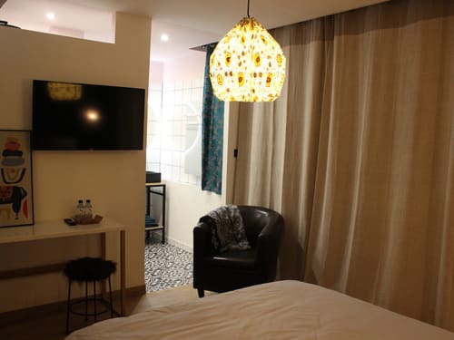 Chambre double et spacieuse - Rosie's Club