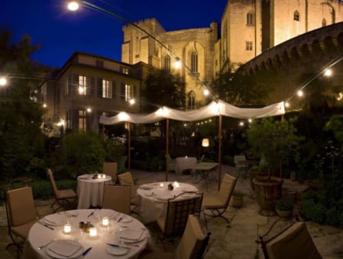 Restaurants met terras, buiten eten |  Domaine à Marmande | Le Gers | 
 Occitanie |  France