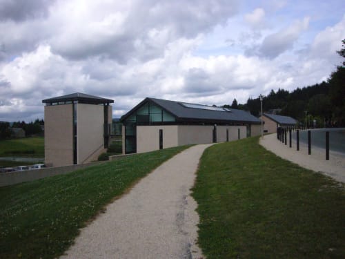 Voir musée Jacques Chirac Sarran