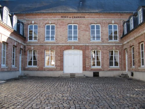 Maison champagne, Moët & Chandon, visite aux alentours de Hermonville. 