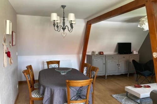Charmante salle à manger du Gîte du Cocher au Clos d'Azel, Strasbourg