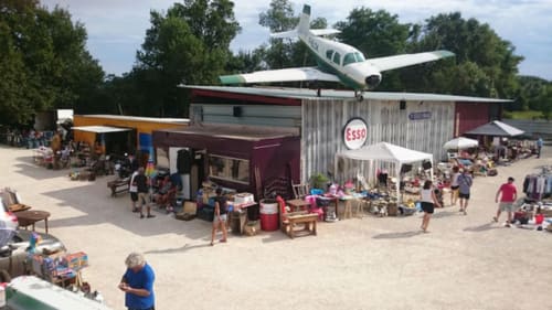 Village des brocanteurs, Clos Ayanna. 