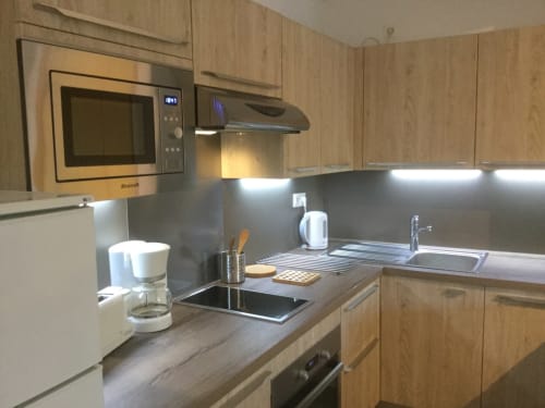 Cuisine équipé - Location de vacances à Saint-Aygulf - Appartements - Villa Macoran - Côte d'Azur - Fréjus - Saint-raphaël
