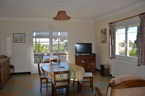 Salle à manger - Location de vacances à Saint-Aygulf - Appartements - Villa Macoran - Côte d'Azur - Fréjus - Saint-raphaël