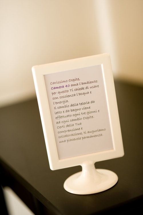 Camera 40 | camera singola con bagno privato a Gorgonzola (MI). Appartamento con cucina, tavolo da pranzo e ogni servizio per farti sentire a casa.