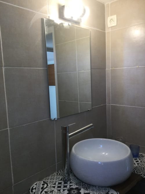 Salle de bain - Studio - Location de vacances à Saint-Aygulf - Appartements - Villa Macoran - Côte d'Azur - Fréjus - Saint-raphaël