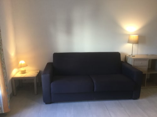 Canapé-lit - Location de vacances à Saint-Aygulf - Appartements - Villa Macoran - Côte d'Azur - Fréjus - Saint-raphaël