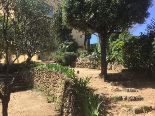 Grand jardin - Location de vacances à Saint-Aygulf - Appartements - Villa Macoran - Côte d'Azur - Fréjus - Saint-raphaël
