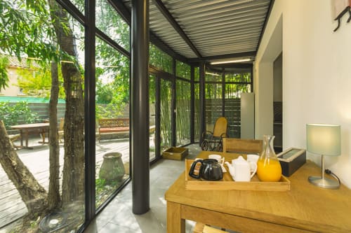 Véranda et vue terrasse - Location de vacances à Villeneuve-lès-avignon - Petit-déjeuner - Origan
