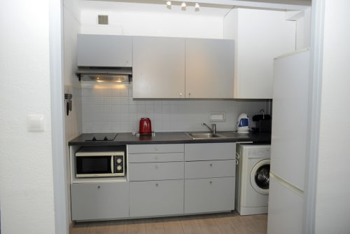 Cuisine équipée - Appartement Sanary-sur-mer - Location de vacances - Vue sur le port - Appartement Beauport - Origan