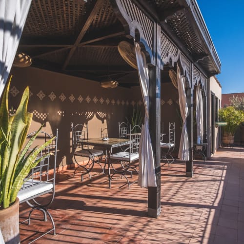riad with terrace - Breakfast in the sun - rooftop breakfast
