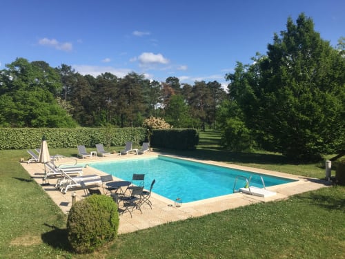 Piscine extérieure - Vacances en Périgord, Dordogne - Les 2 Brigards