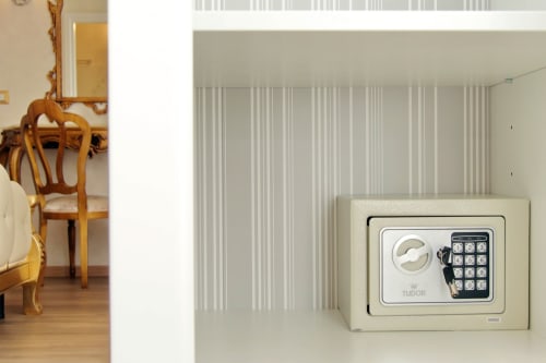 Camera matrimoniale superior con vista di Just Chilling Suite, per soggiorni in coppia con bagno privato, in centro a Roma