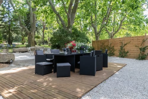 Terrasse sous les platanes Gîte Papy  Mas 9 Romanin