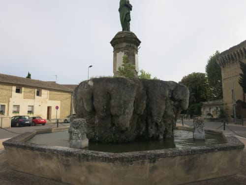 Fontaine moussu Courthezon