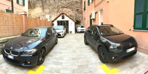 Parcheggio privato in centro a Genova | Virginia Rooms Genova