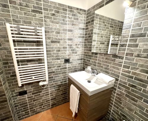 Camera matrimoniale | Virginia Rooms Genova - camere con bagno privato e parcheggio privato in centro a Genova