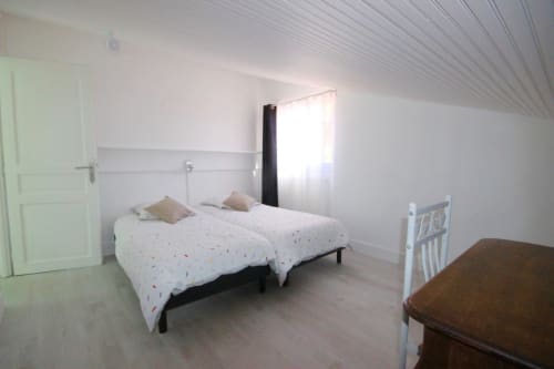 Chambre logement vacances - Les Orgues de la Sybille - Ille-sur-têt - Pyrénées Orientales