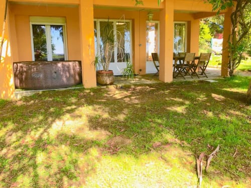 Grand jardin - Gîte des Orgues de la Sybille - Ille-sur-têt - Pyrénées Orientales