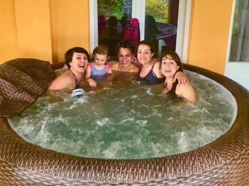 Jacuzzi privatif - Gîtes de Orgues de la Sybille - Ille-sur-Têt - Pyrénées Orientales