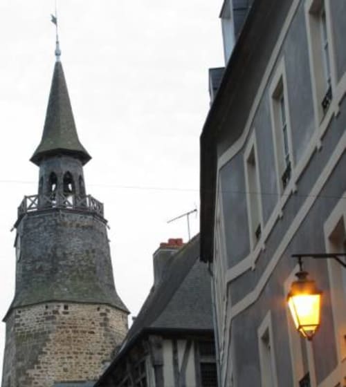 La Tour de l'Horloge, Au fil de l'eau rental, stay rental Dinan, accommodation, Brittany, Au fil de l'eau.