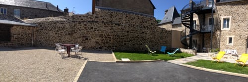Au fil de l'eau, stay rental Dinan, accommodation, Brittany, Au fil de l'eau, cour intérieure.