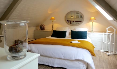 LE MOULIN, chambre parentale, lit 160cm et draps en lin, Bretagne