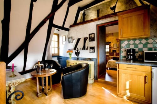 séjour avec cuisine - Sarlat Appartements de la Boétie - Dordogne