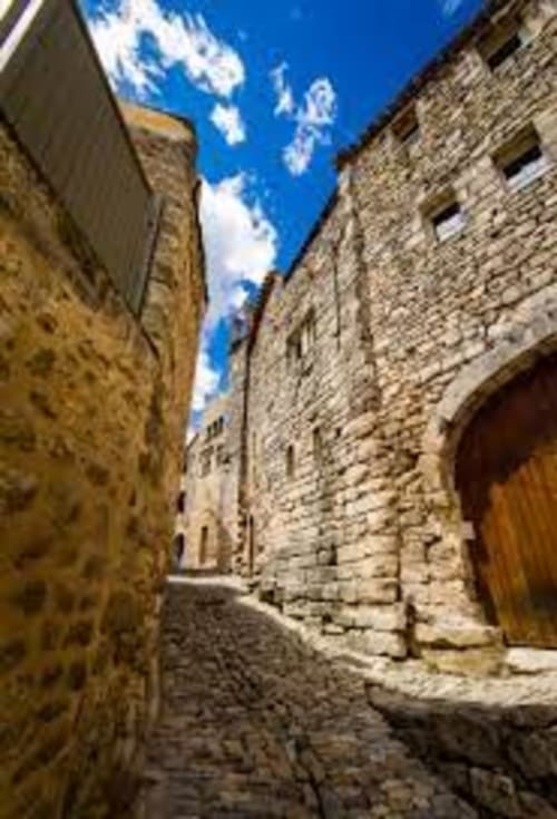Promenade dans les rues du Luberon, visites aux alentours, Mas d'Ange en Provence. 