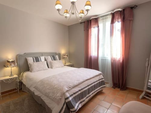 Chambre double - La Bastide du Bouchou - Six-Four-les-Plages - Maison d'hôtes
