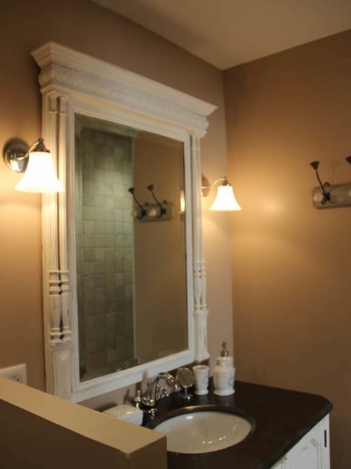 Vasque salle de bain avec miroir - La Bastide du Bouchou - Six-Four-les-Plages