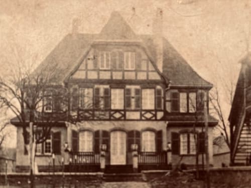 Historic Victorian mansion Le Clos d'Azel bed and breakfast in Alsace, France
