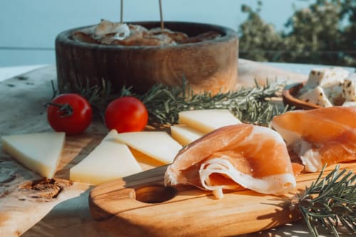 Jambon de Bayonne - Gastronomie Sud-Ouest - Séjour Pays Basque - Baionakoa Résidence