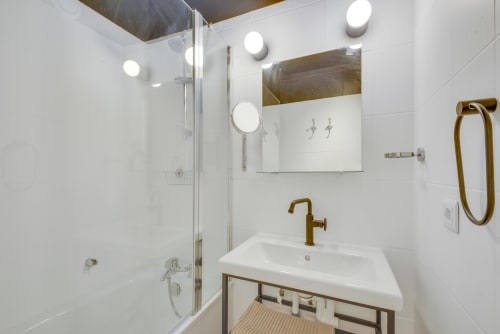 Salle d'eau privative - Meublé de tourisme - Les appartements de l'Alcazar - Marseille