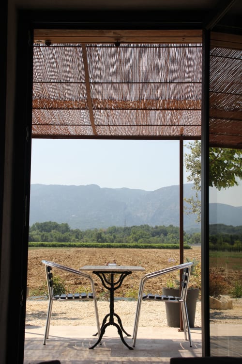 Terrasse avec vue sur les massif du Lubéron