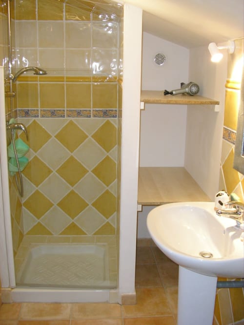 Douche salle d'eau gîte mas maurice