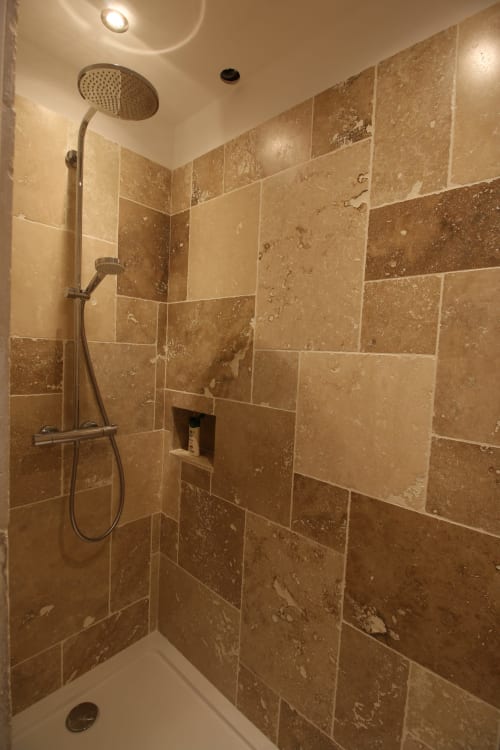 Douche, espace salle de bain, Le Clos de Poulies, Maison et table d'hôtes, Sologne.