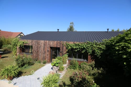 Clos des Poulies Chambre d'hôtes en Sologne Table d'hôte séjour au calme vue façade en bois brulé