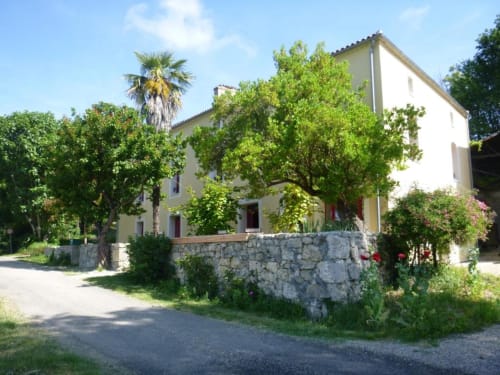 Façade extérieure, Chambre d'hôtes, Clermont Dessous, Les terrasses de Bessou.