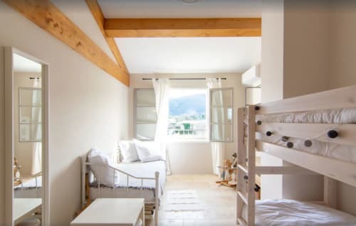 Chambre lit simple, lit superposé, La Melonnerie, Bastide, Lacoste, Luberon.
