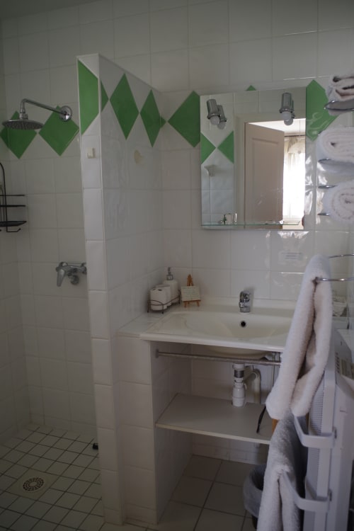 chambre salle d'eau toilette linge de toilette
