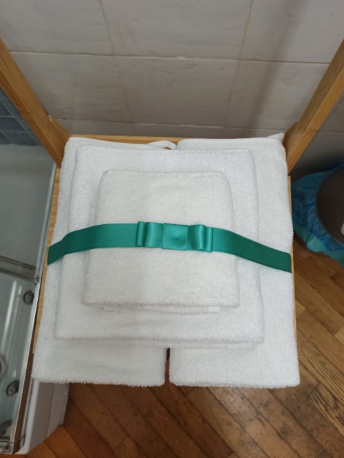 L'angelo Pellegrino | Acqua, monolocale con parquet, wifi, TV, condizionatore, zona notte, bagno privato, doccia, cucina attrezzata, appartamento al primo piano.