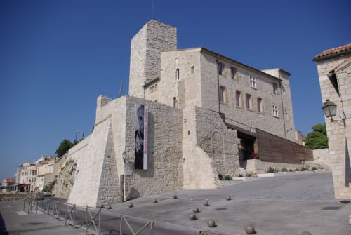Musée Picasso Les Remparts Antibes - location saisonniere appartement vue mer Antibes - Loft - Duplex - Onyx - Diamonds - Chanel - Hermes