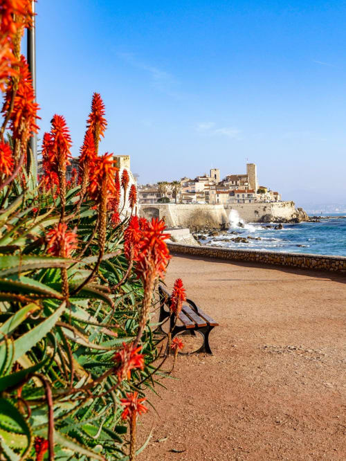 Les Remparts Antibes - location saisonniere appartement vue mer Antibes - Loft - Duplex - Onyx - Diamonds - Chanel - Hermes