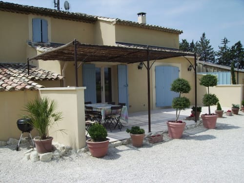 Location de vacances avec terrasse et tonnelle 