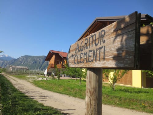 Agritur Clementi | camere in Trentino, Agritur in Trentino Alto Adige ,camere vicino all’uscita dell’autostrada, camere vicino a Trento, piste sciistiche Paganella, piste sciistiche Monte Bondone, camere economiche vicine ad Andalo, Fai della Paganella, Lago di Molveno, Lago di Tovel, mercatini di Natale, piste down hill, guest card, Agritur vicino a piste ciclabili, Agritur in Trentino, Agritur vicino a Trento, Agritur vicino all'uscita dell'autostrada
